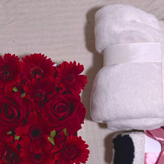 Klasická krabička – květiny + dárek